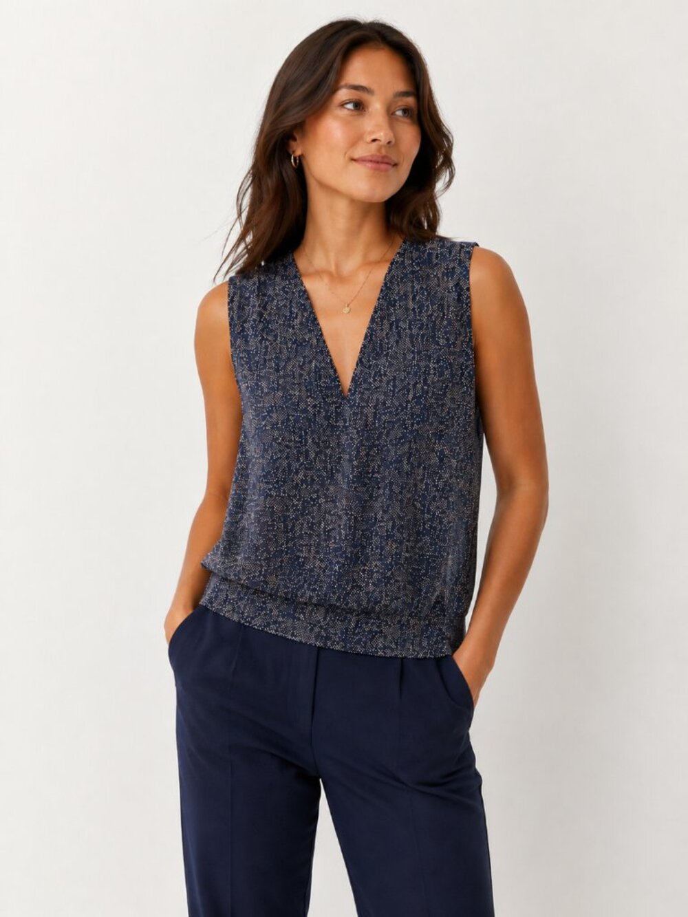 Theory Silk V-Neck Sleeveless Blouse in Navy Pattern, Size M